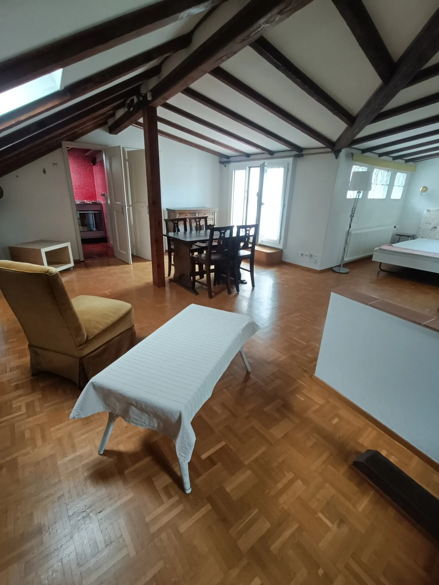 ASCONA, NOUS LOUONS UN APPARTEMENT MEUBLÉ DE 1 1/2 PIÈCES - Photo 2 sur 8