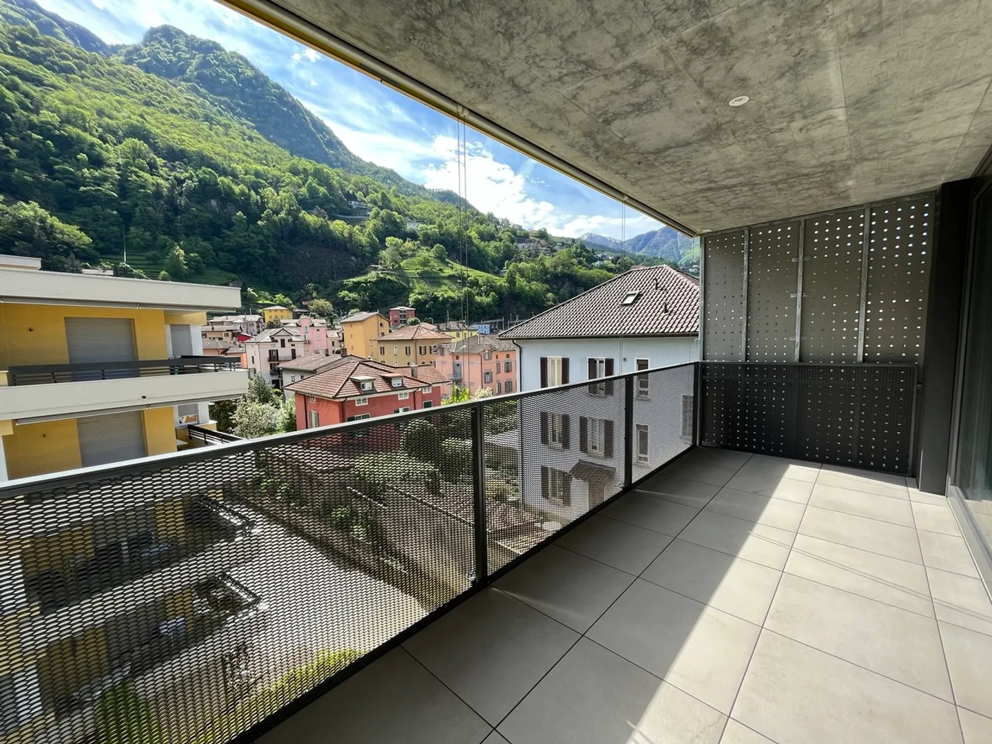 BELLINZONA, Modern and Central 2½ Room Apartment for Rent - Photo 8 of 9