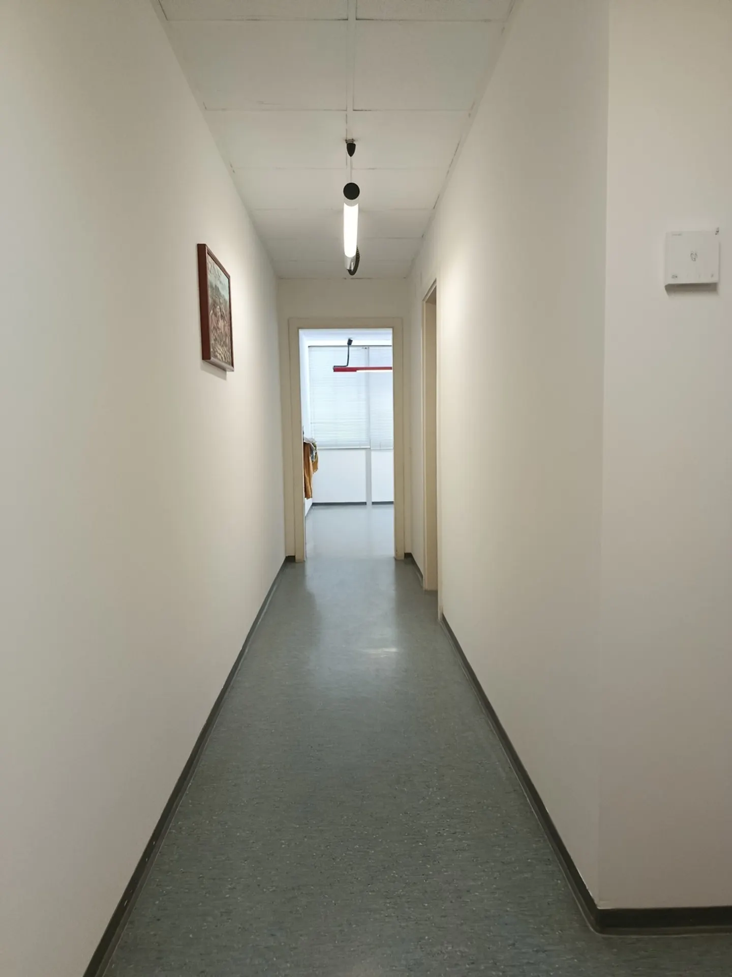 Locarno - Gewerberäume mit 3,5 Zimmern in der Torre Panorama - Foto 4 von 11