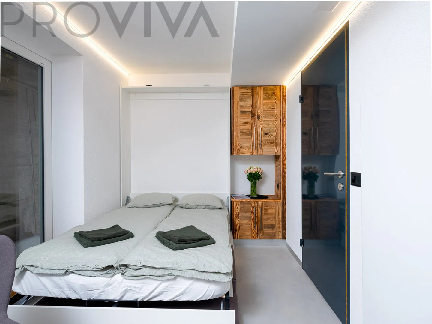 Renovated Studio with Indoor Pool, Sauna & Tennis Court - Photo 2 of 7