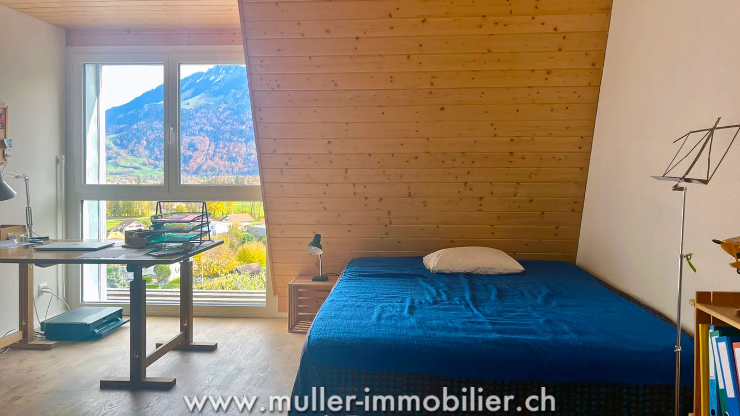 Stupenda villa a schiera angolare con vista mozzafiato sulle Prealpi - Foto 8 di 13