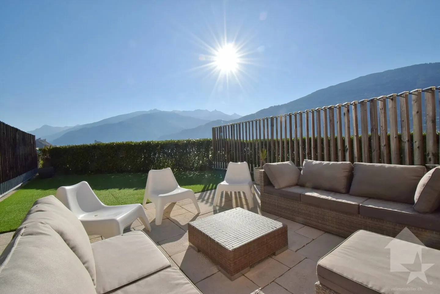 Splendido appartamento di 5,5 locali con posto auto interno e ampia terrazza! - Foto 3 di 4