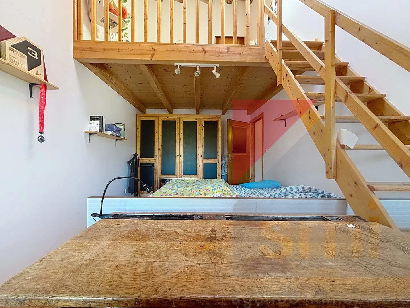 Charmant appartement de 8,5 pièces dans une ferme rénovée à Vuadens - Photo 8 sur 13