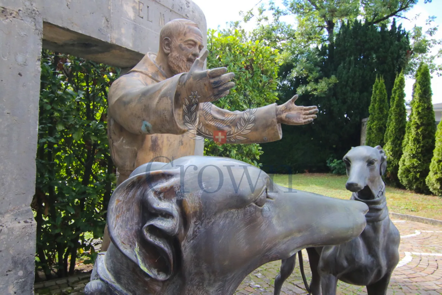 Castle Life at Your Fingertips! - Photo 4 of 13