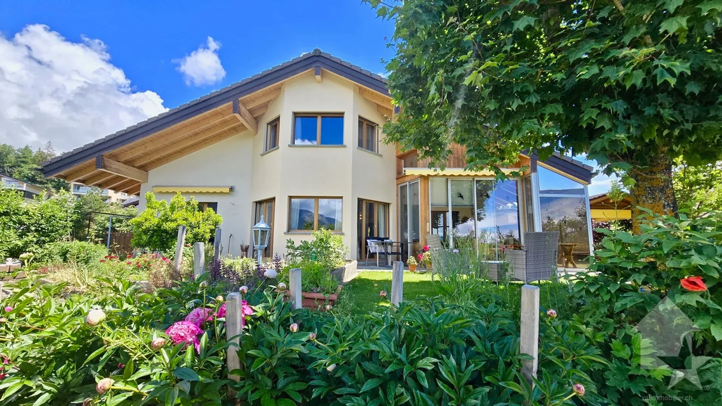 Superbe Villa avec Vue Montagne - Photo 1 sur 13