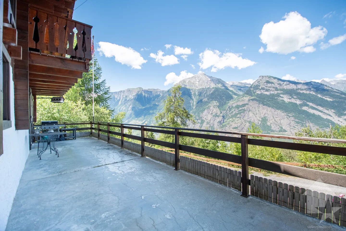 Magnifique chalet de caractère situé dans les mayens de Saxon - Photo 5 of 13