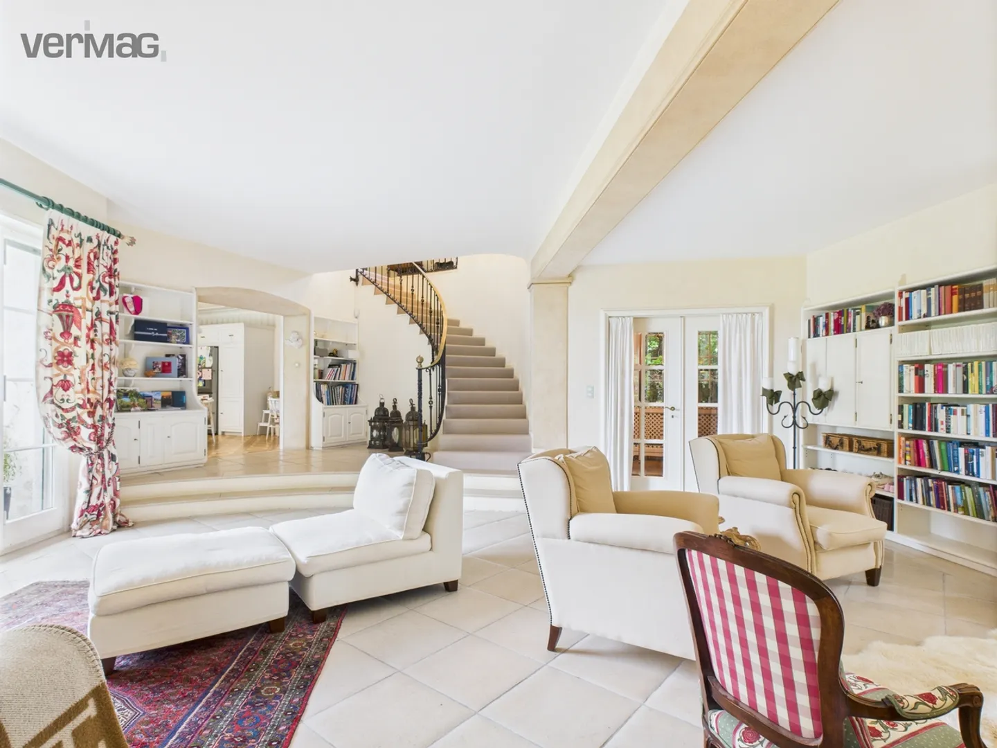 Exklusive 12-Zimmer Landhaus Villa mit Pool und Park - Foto 6 von 11