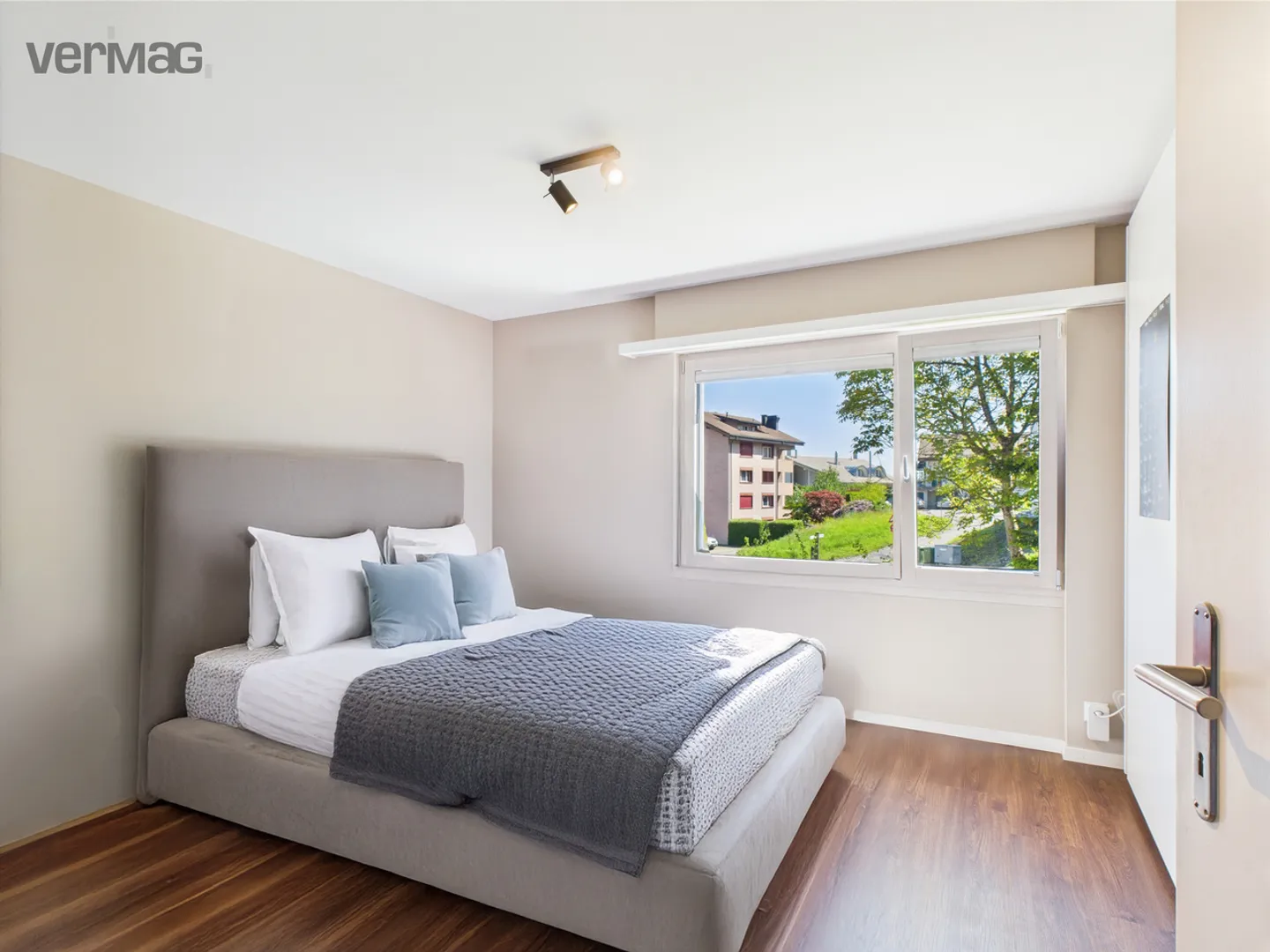 7.5-room detached house with garden in Wollerau - Photo 8 of 13