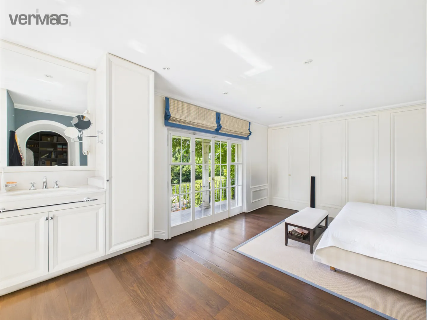 Exklusive 12-Zimmer Landhaus Villa mit Pool und Park - Foto 9 von 11