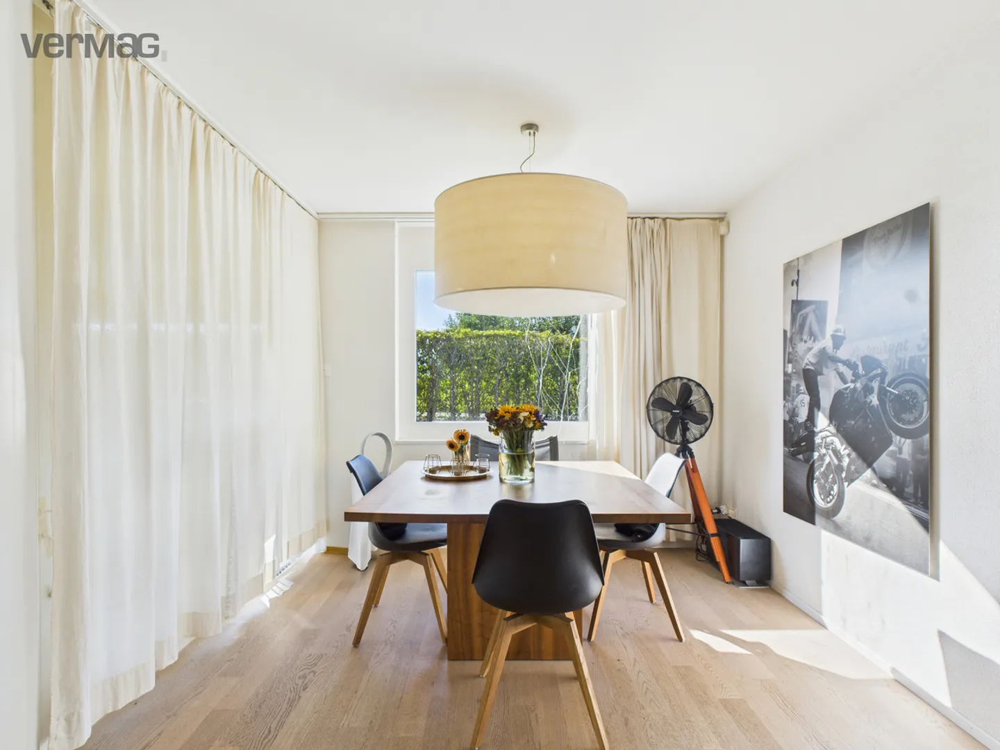 Einfamilienhaus mit grossem Garten - Foto 3 von 13