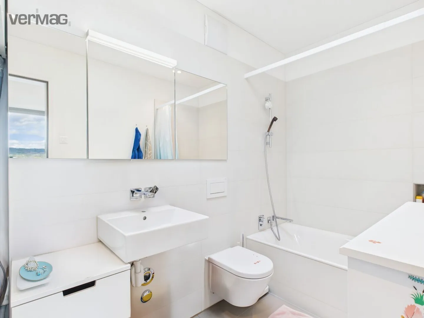 Spazio. Luce. Vista sulle Alpi. 2,5 stanze per respirare al lago di Zurigo - Foto 8 di 13