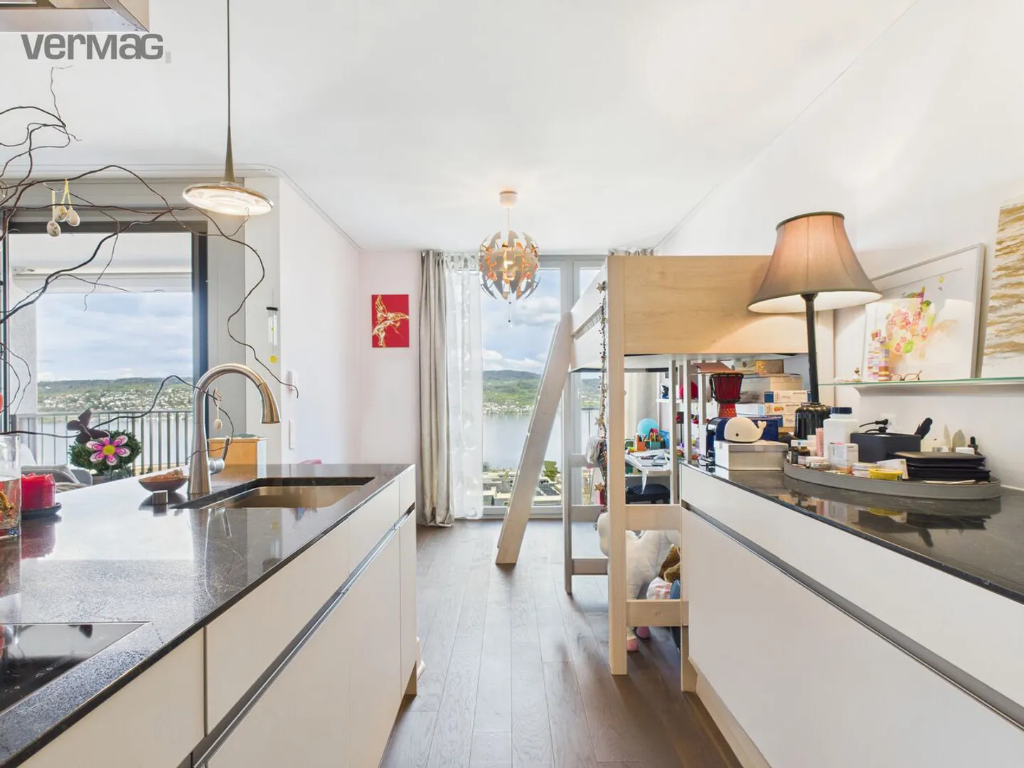 Spazio. Luce. Vista sulle Alpi. 2,5 stanze per respirare al lago di Zurigo - Foto 7 di 13