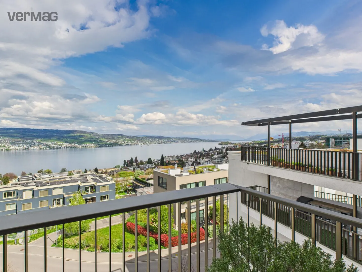 Spazio. Luce. Vista sulle Alpi. 2,5 stanze per respirare al lago di Zurigo - Foto 11 di 13