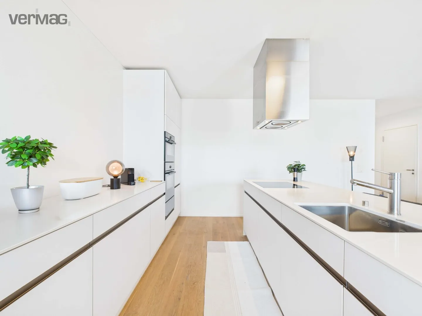 Welcome above Lake Zurich - flooded with light and with a dream view - Photo 4 of 10