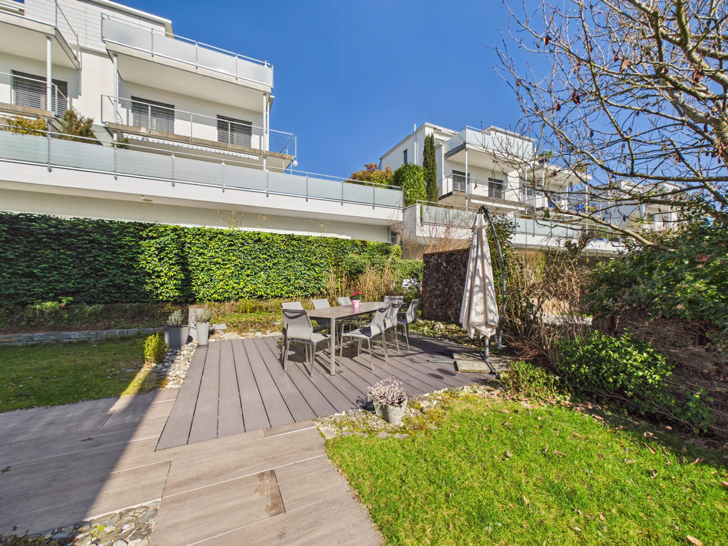 Casa bifamiliare moderna con vista panoramica e giardino - Foto 11 di 13