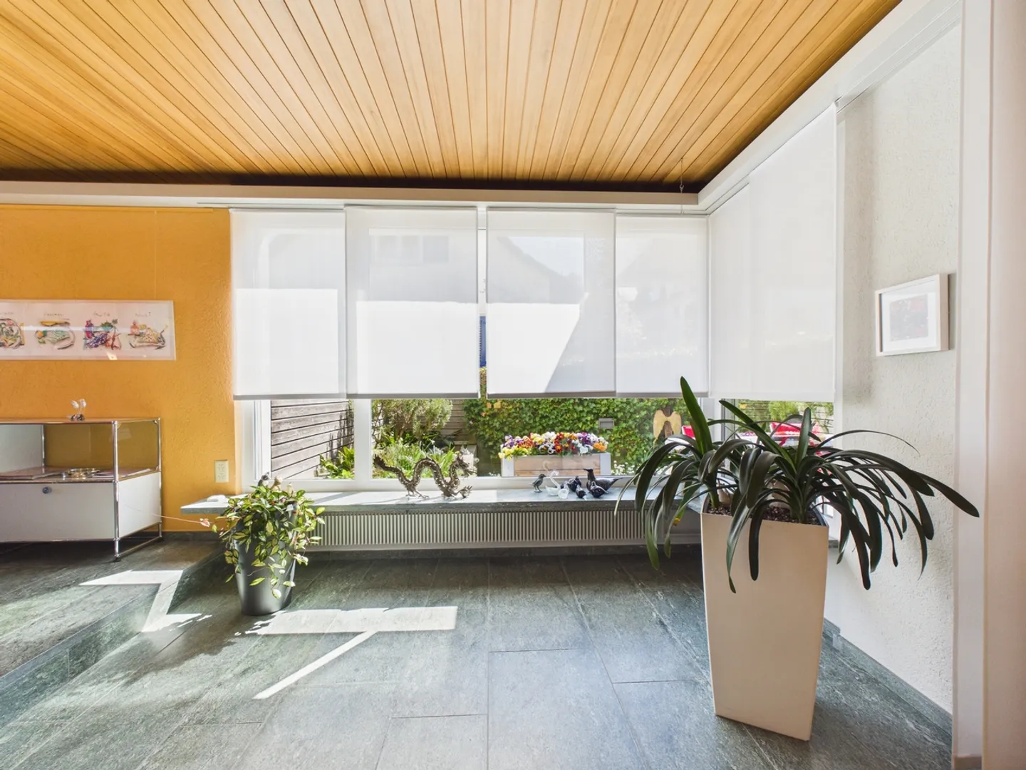 Architecture meets quality of life: Single-family home with lake view in the Bergli district - Photo 4 of 12