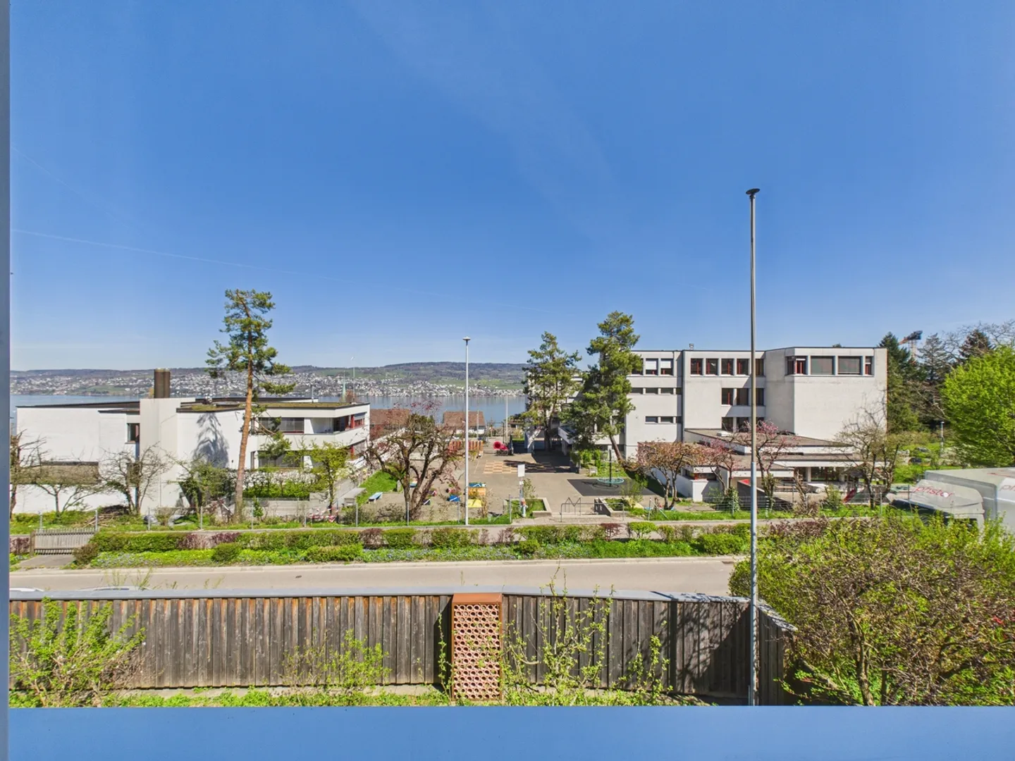 Architecture meets quality of life: Single-family home with lake view in the Bergli district - Photo 12 of 12