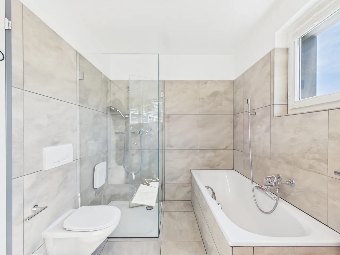 Geräumige Wohnung mit Seeblick - Foto 6 von 11