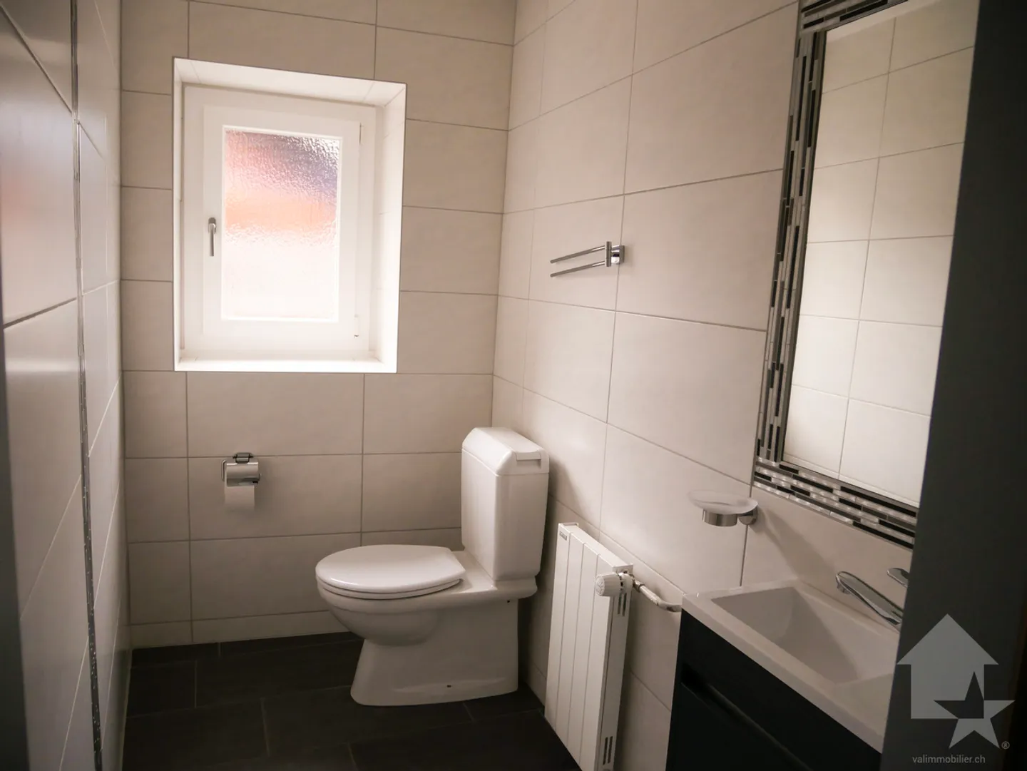 Spacious house / village apartment less than 15 minutes from La Fouly - Photo 7 of 13