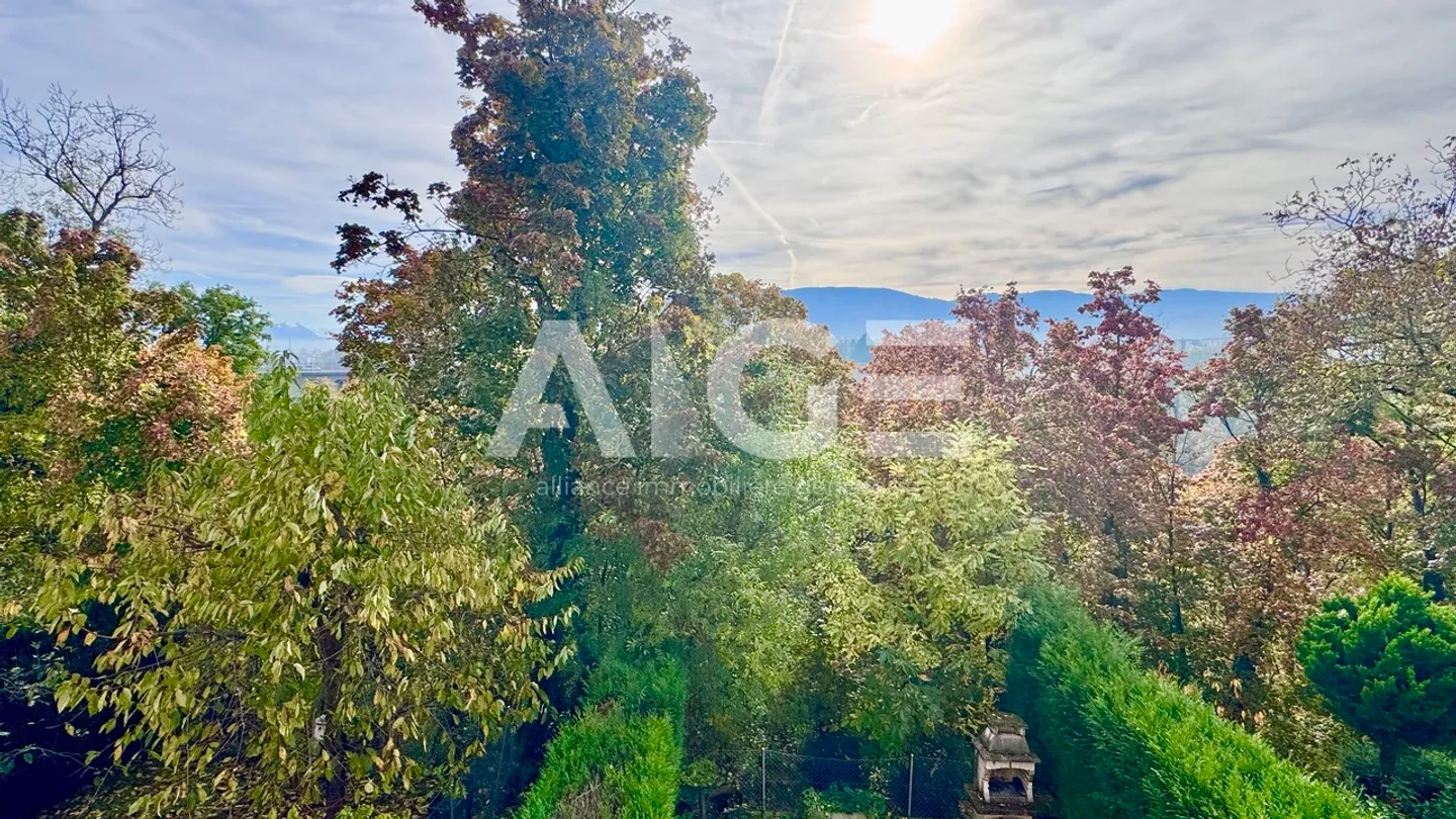 Pretty villa with independent studio - Photo 12 of 12