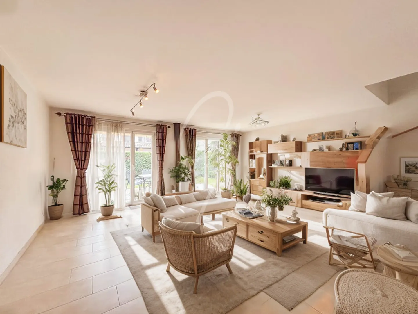 EXCLUSIVITY: A house designed for family life - Photo 2 of 13