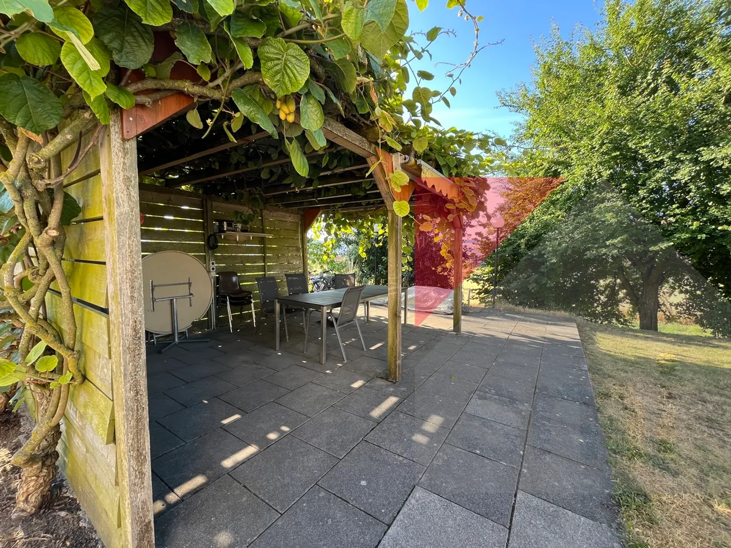 Große 5,5-Zimmer-Wohnung im Erdgeschoss mit privatem Garten - Foto 11 von 12