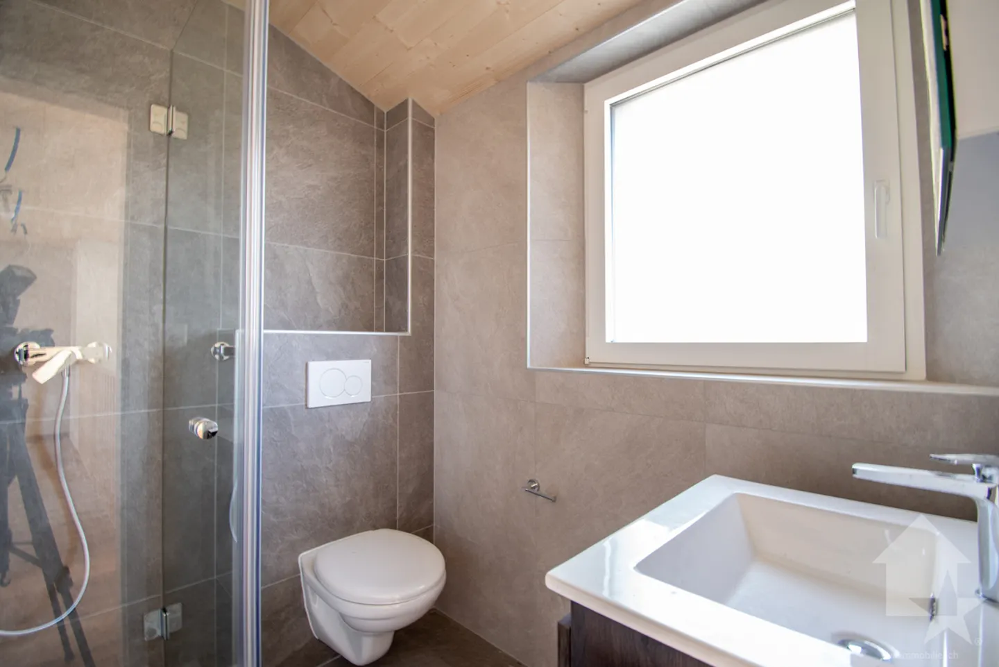Fully, maison individuelle neuve Minergie P - Photo 8 sur 13