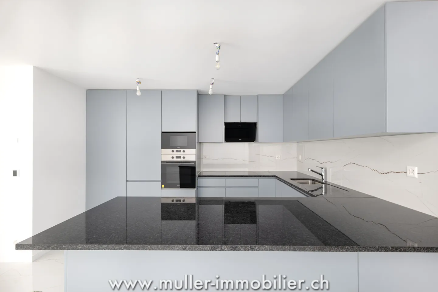 Appartement de luxe avec 2 balcons - Photo 4 sur 13