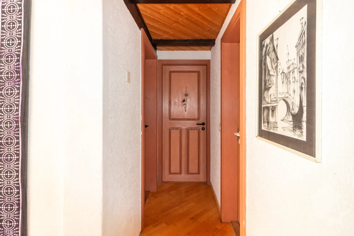 Charaktervolles Chalet mit zwei Wohnungen, idealer Lage und Aussicht - Foto 13 von 13