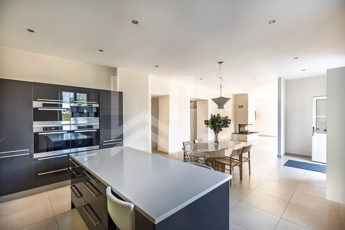 Charming and Characterful House with Panoramic View - Photo 9 of 13