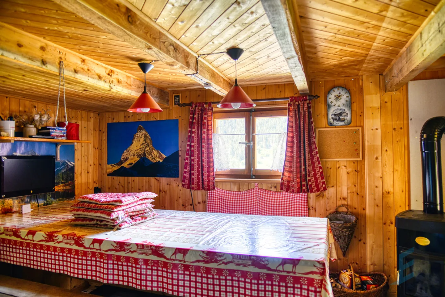 ESCLUSIVO Chalet rustico di 3 ½ locali con vista panoramica - Foto 3 di 13