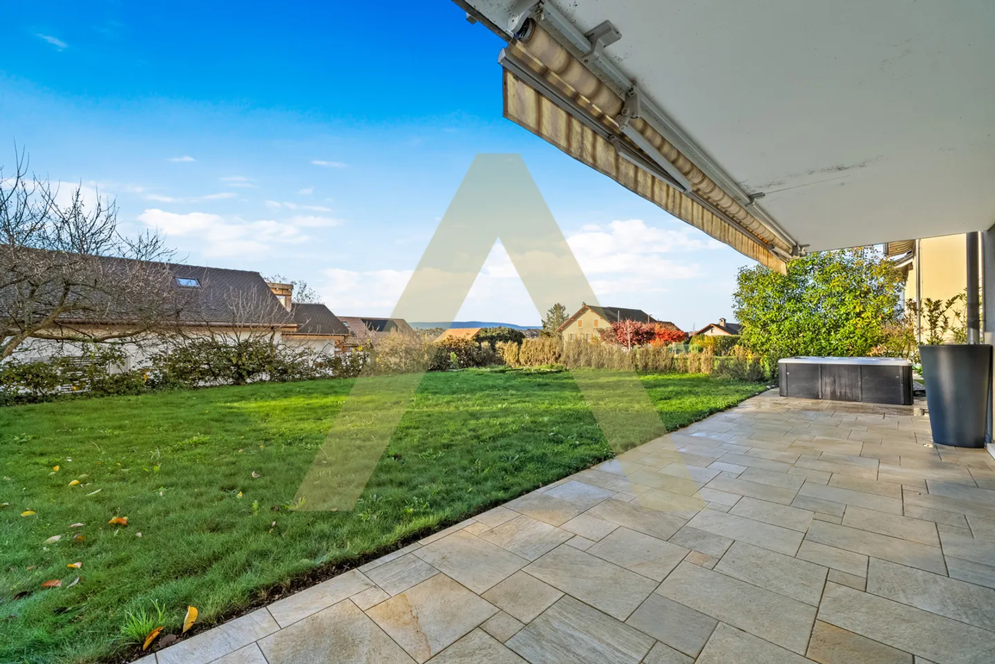 Charming family twin villa - Photo 11 of 13