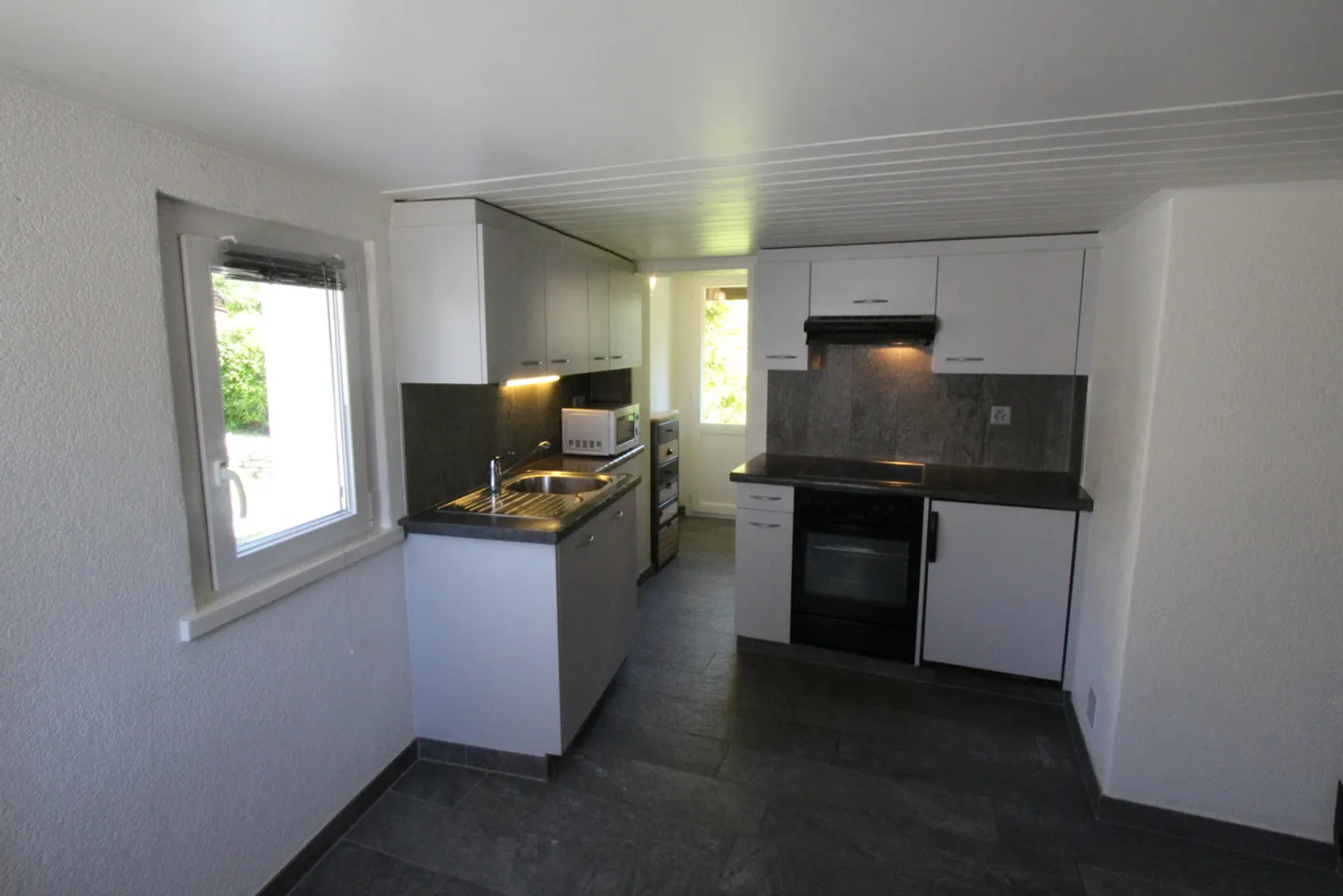 CHARMANTE MAISON DE 2.5 PIÈCES À LOUER - Foto 2 di 13