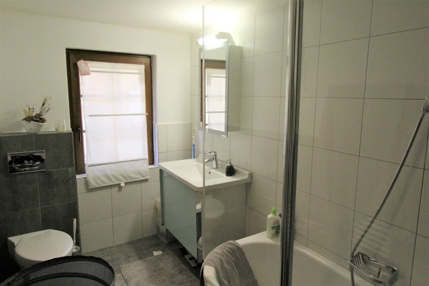 3,5-ZIMMER-DUPLEX ZU VERMIETEN IN DER ALTSTADT VON SION - Foto 4 von 13