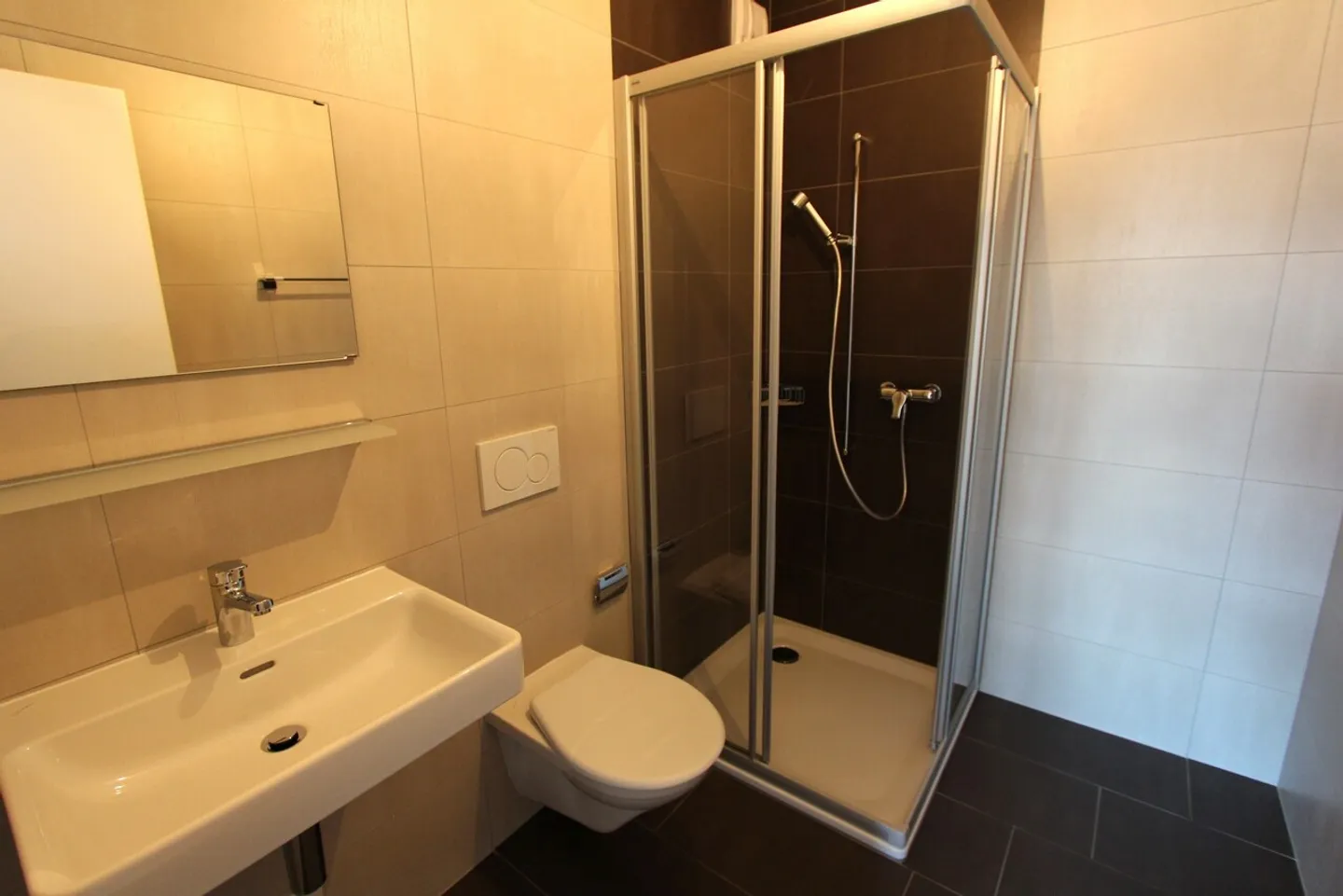 SUPERBO APPARTAMENTO DI 3.5 LOCALI A MARTIGNY - Foto 8 di 13