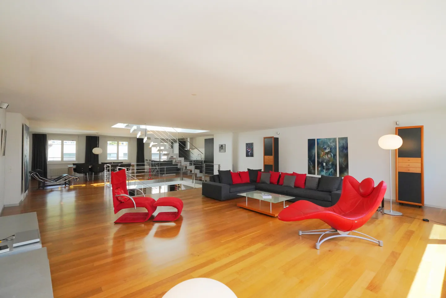 SPLENDIDE DUPLEX EN ATTIQUE AU CENTRE-VILLE DE SIERRE - Photo 13 sur 13