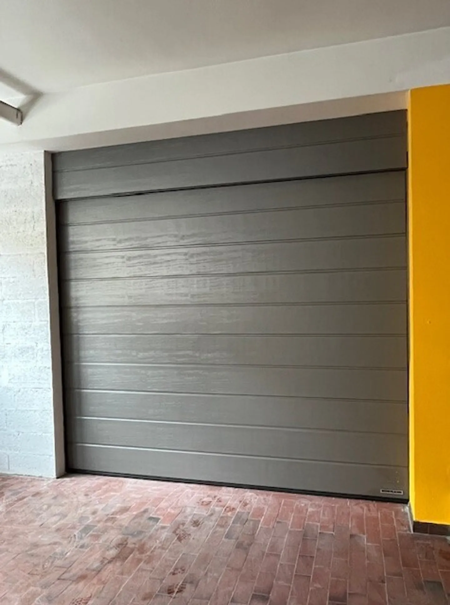 MULTIFUNCTIONAL COMMERCIAL SPACE IN THE CENTER OF SIERRE - Photo 4 of 7