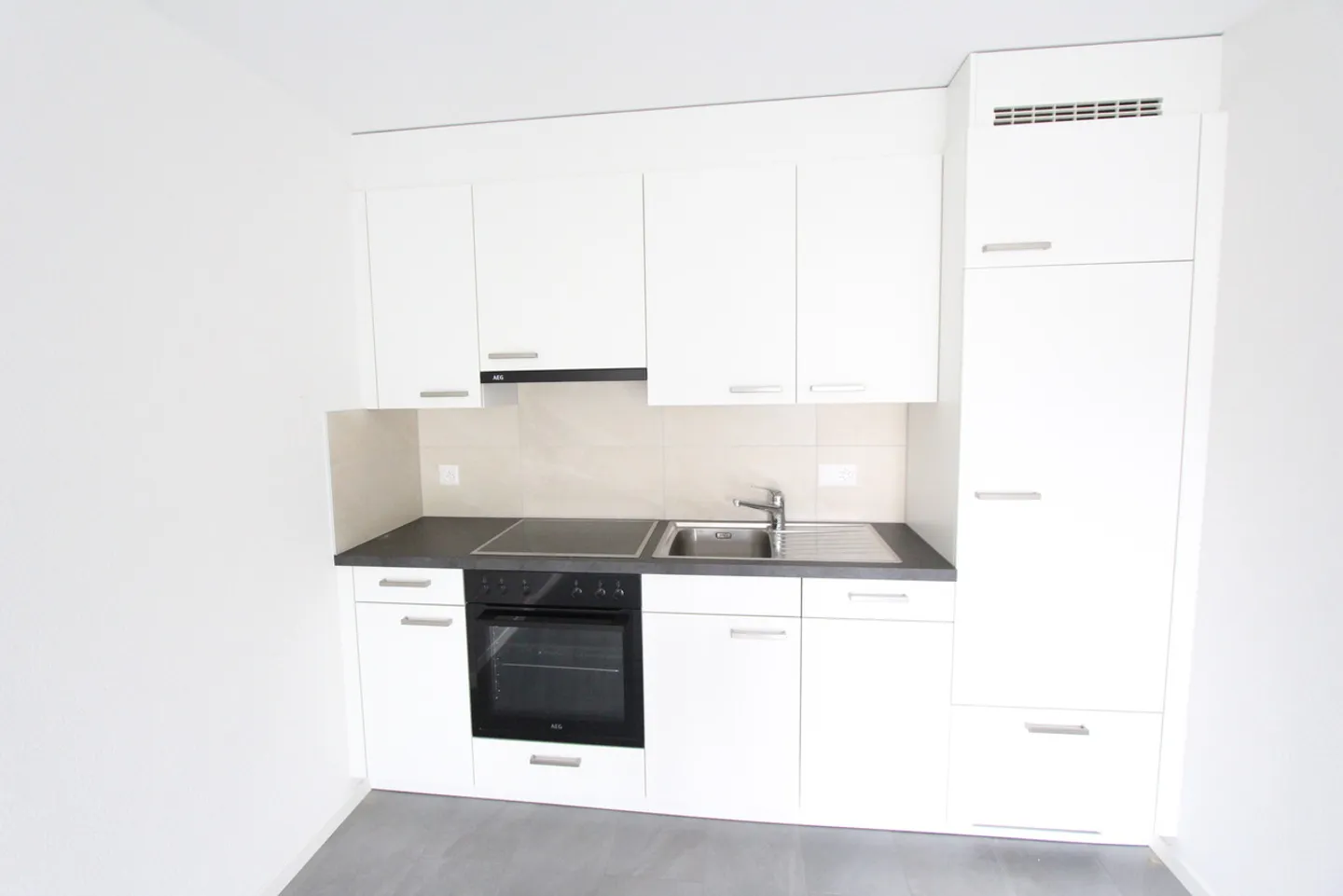 APPARTAMENTO DI 2.5 LOCALI A SIERRE - Foto 2 di 11