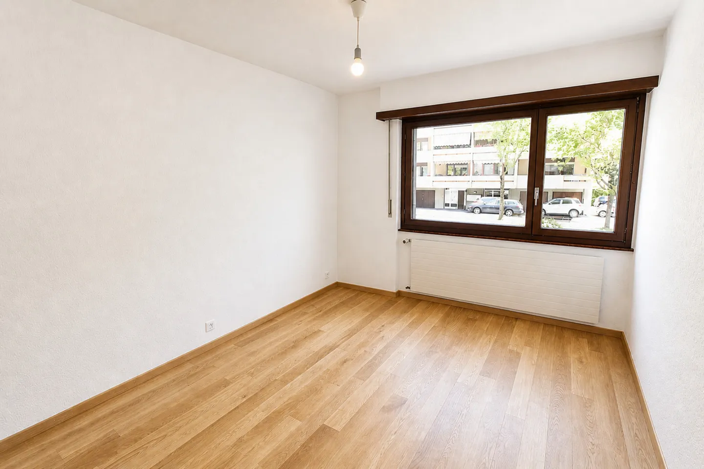 SUPERBO 4.5 STANZE RINNOVATE A SIERRE - Foto 9 di 13