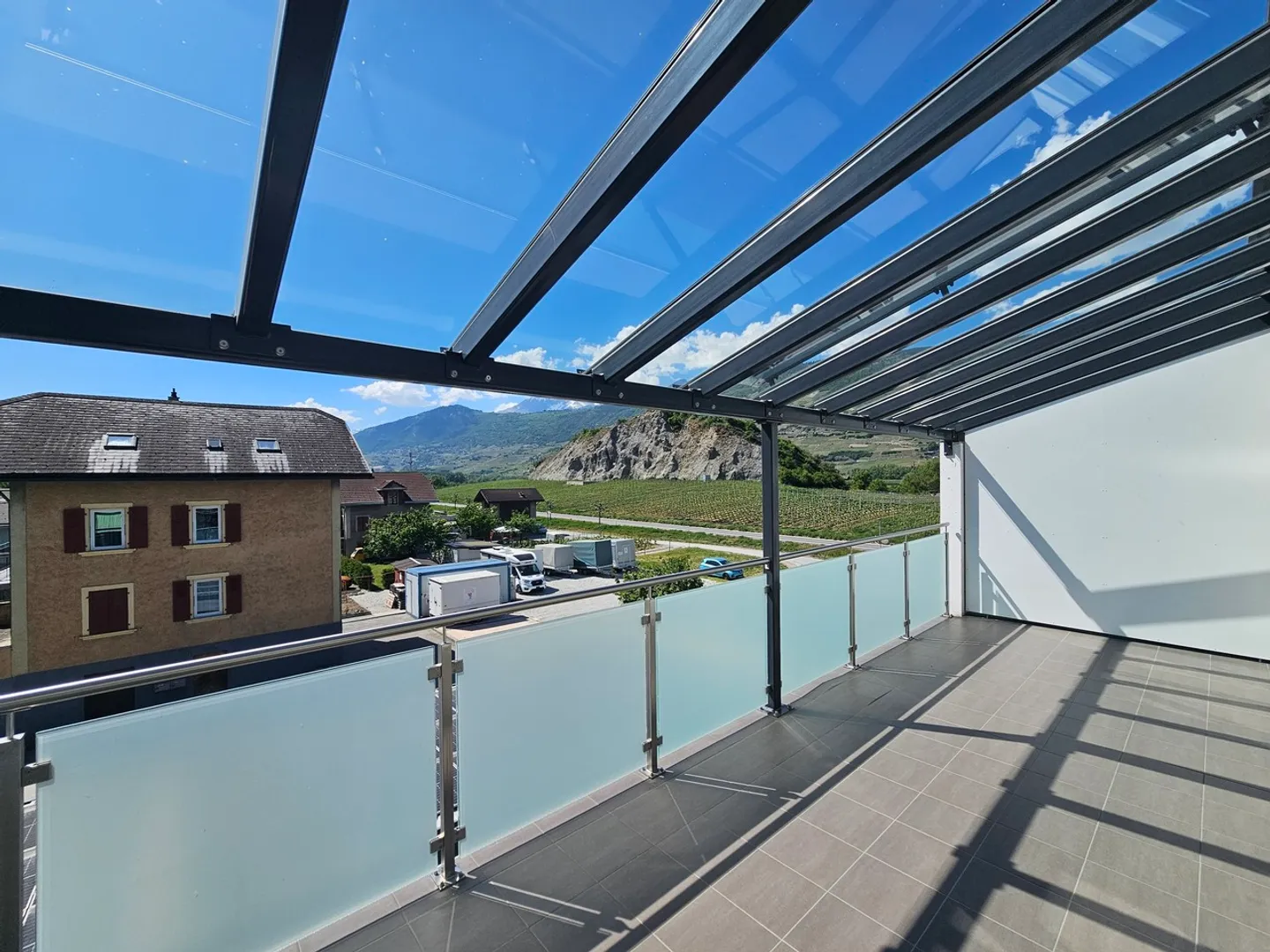 MAGNIFICO APPARTAMENTO DI 2.5 STANZE A CHALAIS - Foto 4 di 13