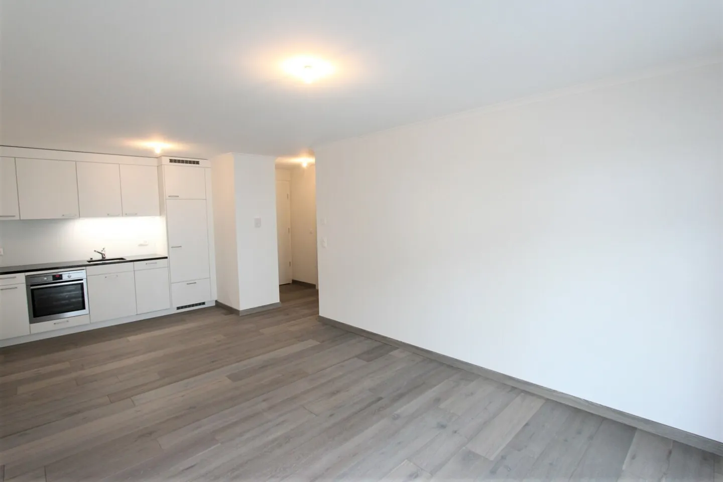 APPARTEMENT DE 2.5 PIÈCES À LOUER À SIERRE - Foto 5 von 11