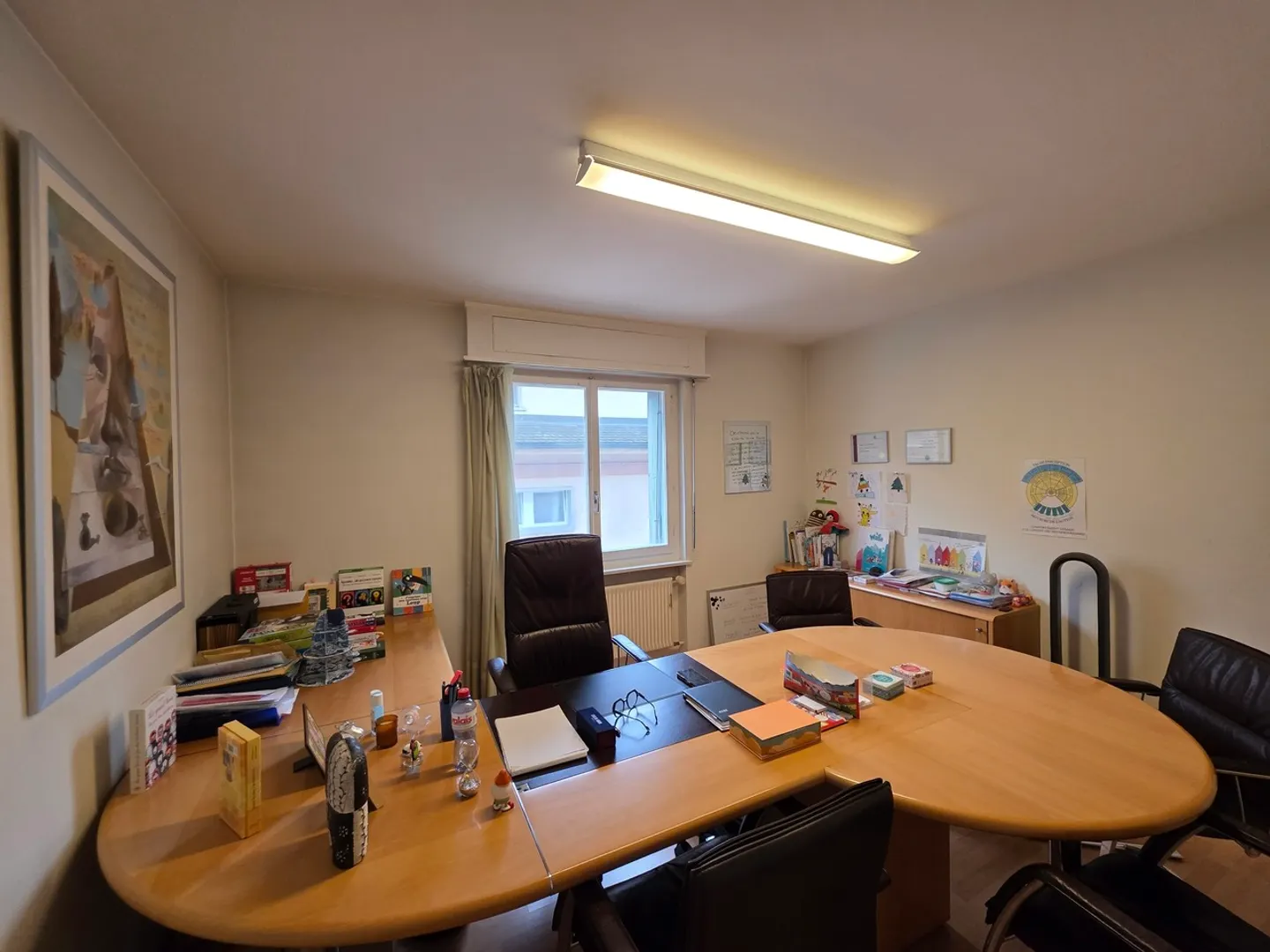 OFFICE FOR SUBLEASE IN DOWNTOWN SIERRE - Photo 2 of 5