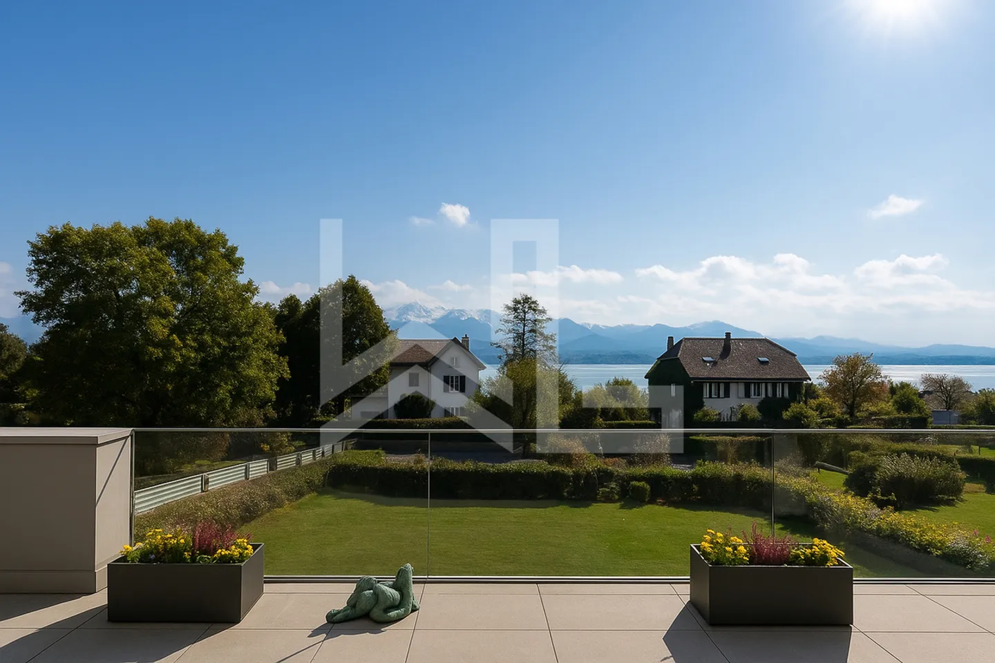 Superb duplex just steps from the center and the lake - Photo 1 of 3