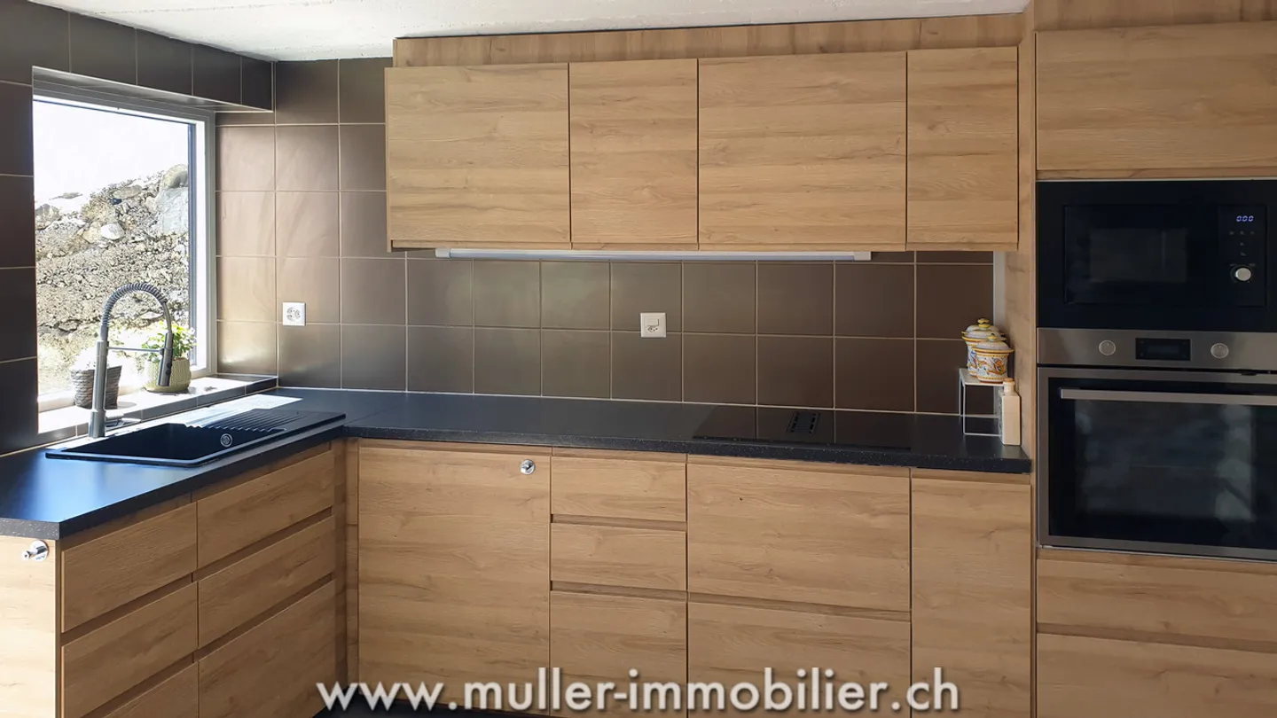 Pretty village house in Daillon - Photo 3 of 13