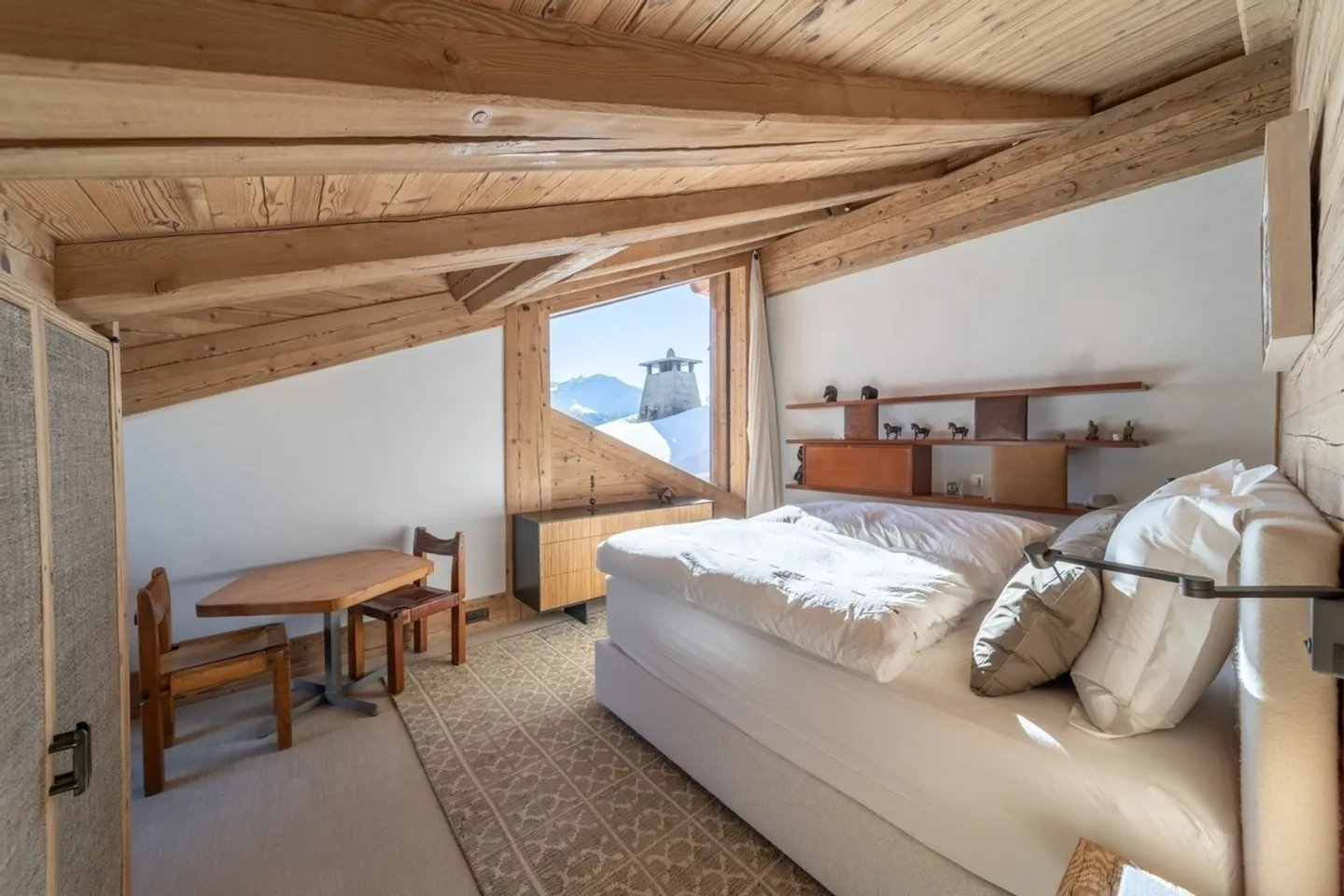 Duplex penthouse with exceptional view - Photo 8 of 12