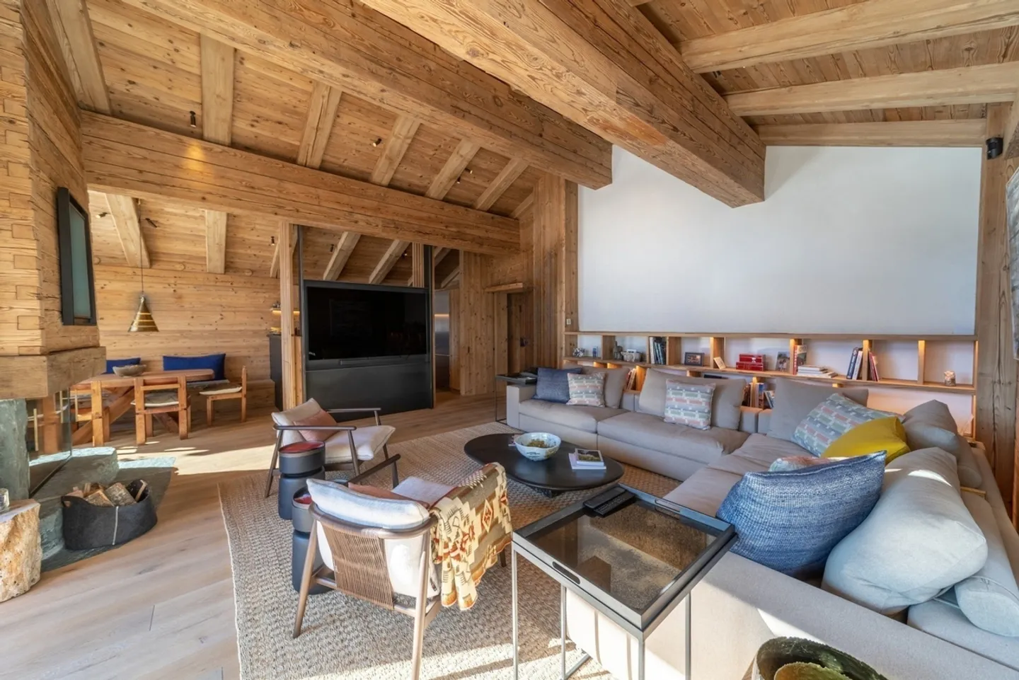 Duplex penthouse with exceptional view - Photo 2 of 12