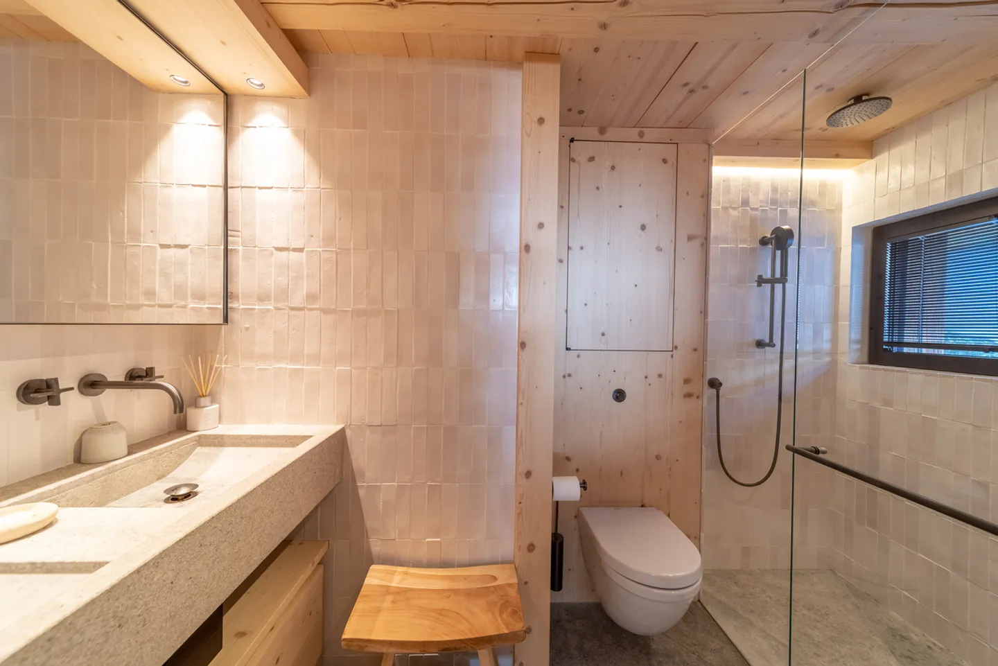 Duplex penthouse with exceptional view - Photo 11 of 12