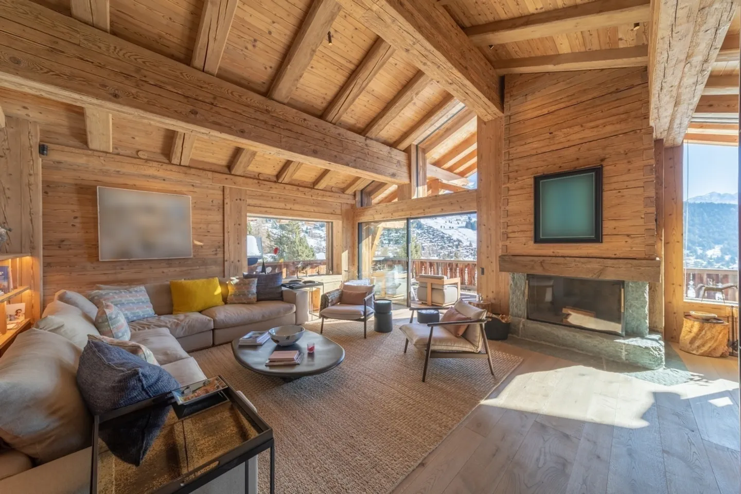 Duplex penthouse with exceptional view - Photo 1 of 12