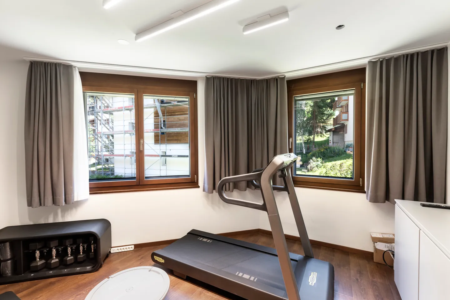 Top equipped and well-located 5.5 room apartment - Photo 4 of 11