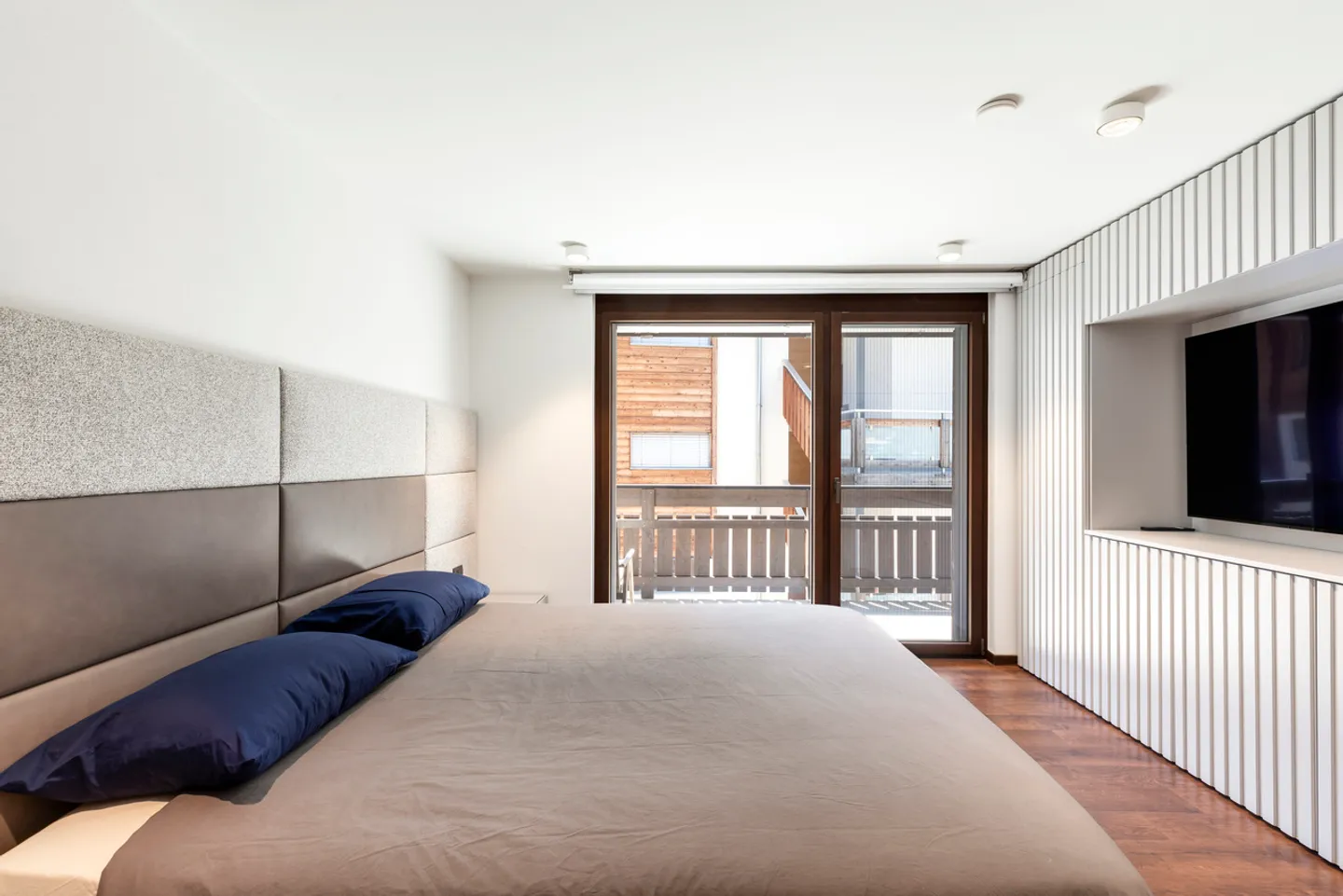 Top equipped and well-located 5.5 room apartment - Photo 8 of 11